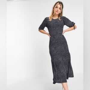 QED London tie sleeve mid maxi dress in navy pools dot size UK8